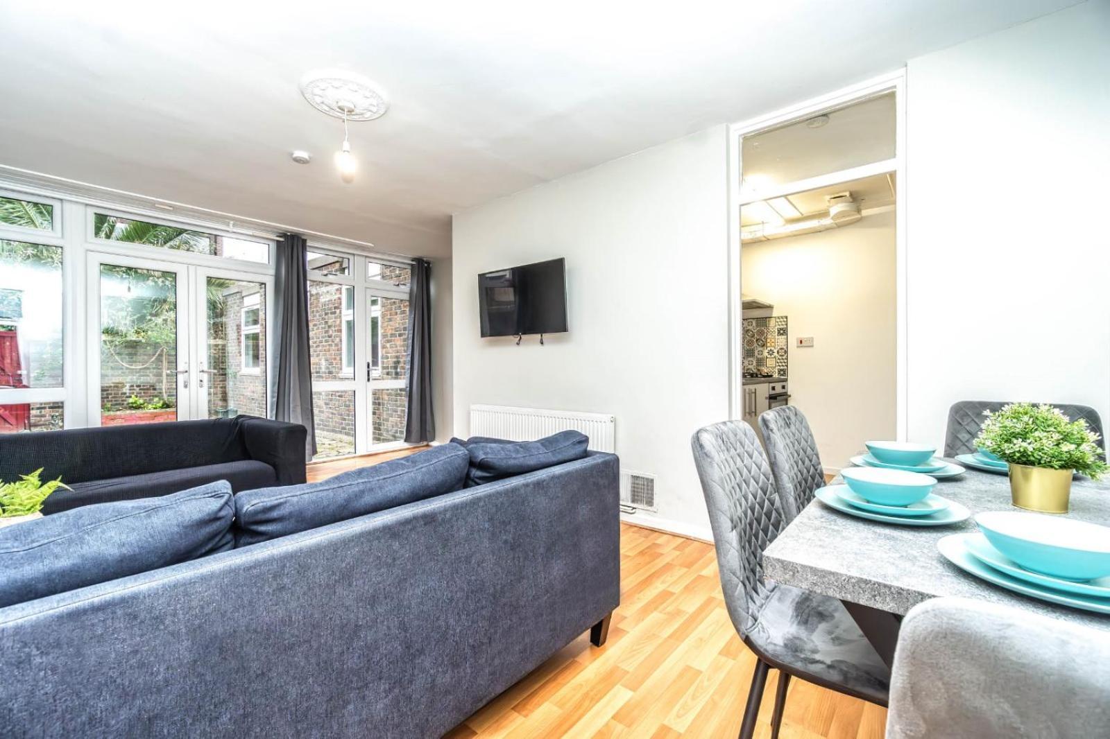 לונדון Bright Guest House In Hackney מראה חיצוני תמונה